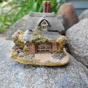 Lilliput Lane Oak Cottage Vintage Cottage Blaise Hamlet miniature Collection